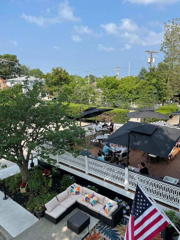 Outdoor-Deck-with-Bar-Live-Music-Elaines-Cape-May svg+xml;charset=utf -