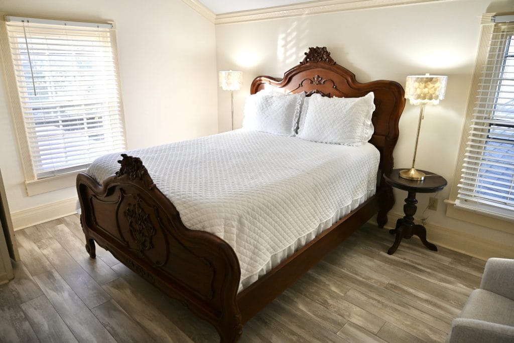 Boutique-Hotel-Nest-10-Elaines-Cape-May-edited-6 svg+xml;charset=utf -