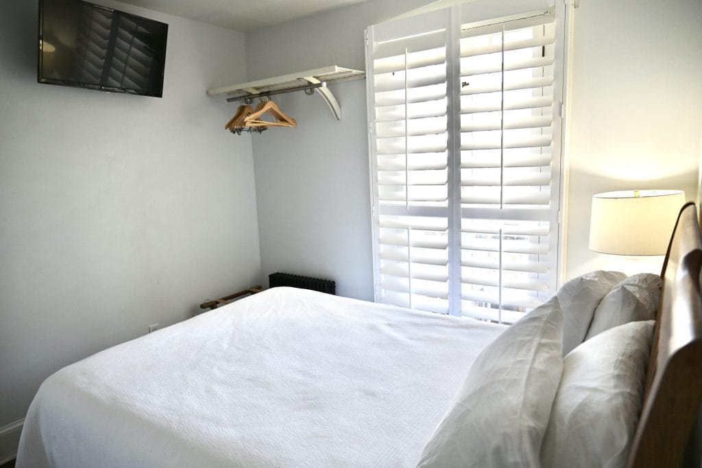 Boutique-Hotel-Nest-12-Elaines-Cape-May-edited-10 svg+xml;charset=utf -