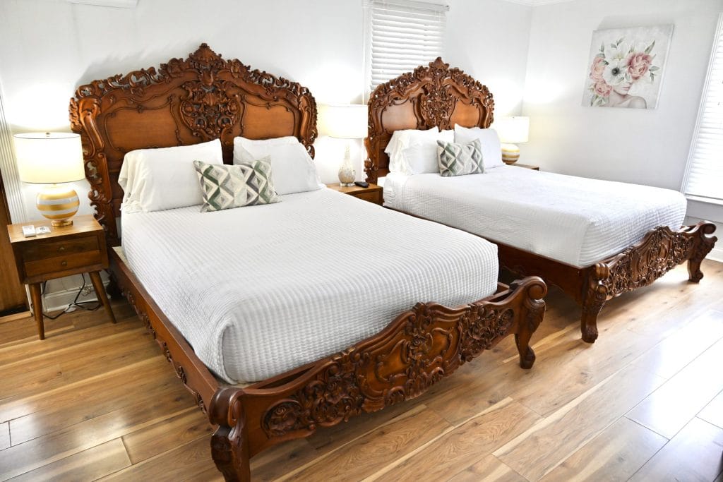 Boutique-Hotel-Nest-7-Elaines-Cape-May-edited-3 svg+xml;charset=utf -