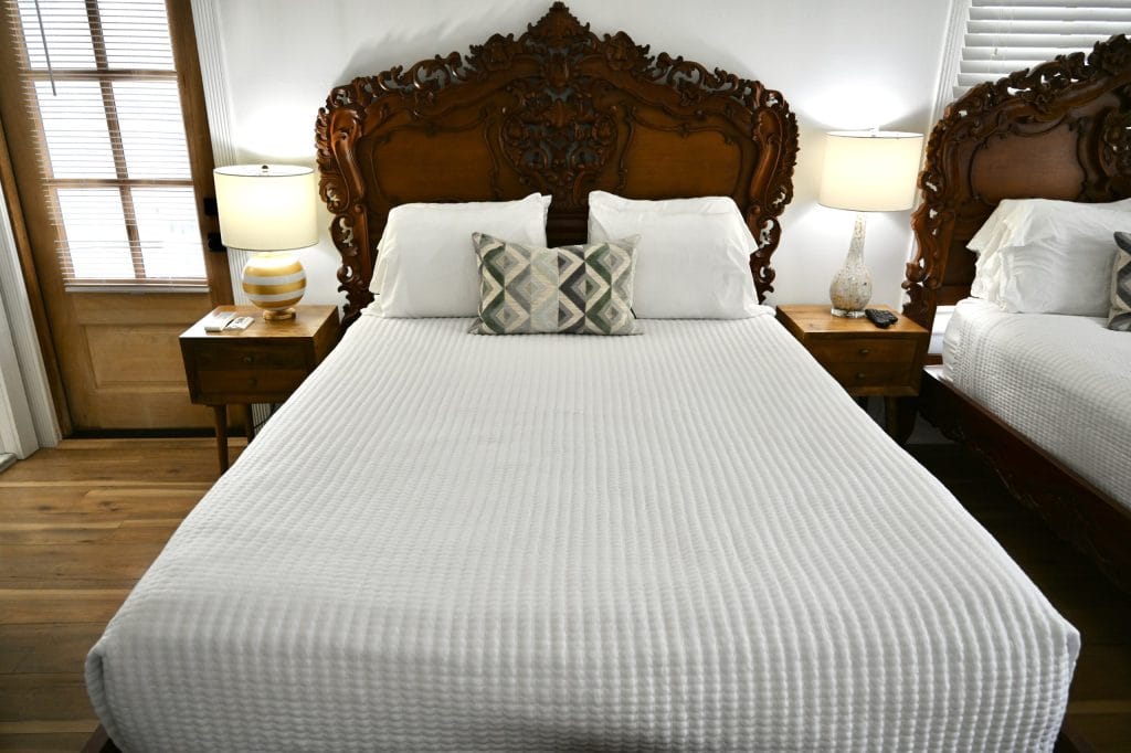 Boutique-Hotel-Nest-7-Elaines-Cape-May-edited-5 svg+xml;charset=utf -